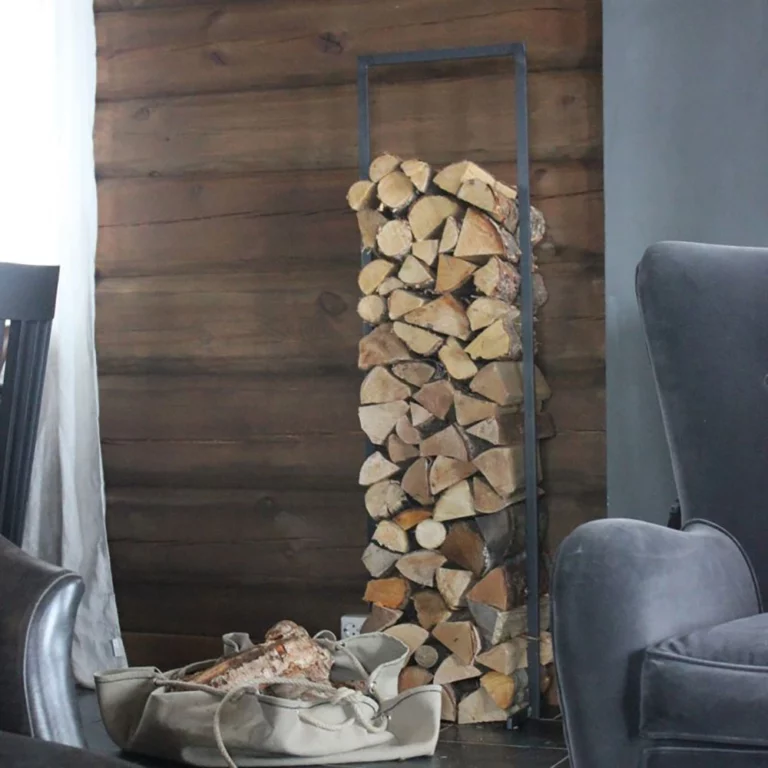 Raumgestalt WoodTower - Wooden shelf for firewood